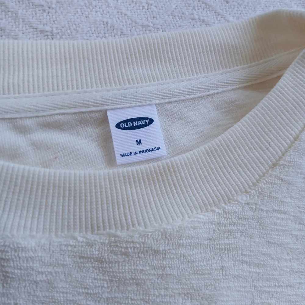 old navy ☀️ live by the sun cozy minimal sweatshirt coastal pastel skater medium